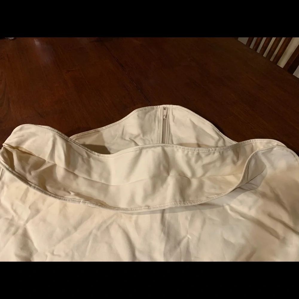 Brand new authentic Luise Vuitton dust cover